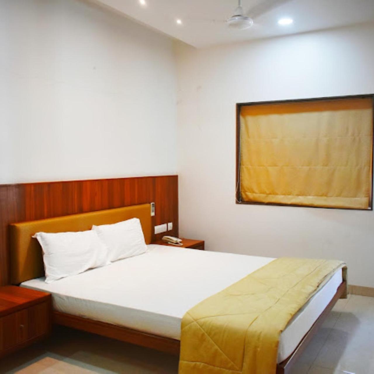 Hotel Anjali Palace Bhuj Exterior foto