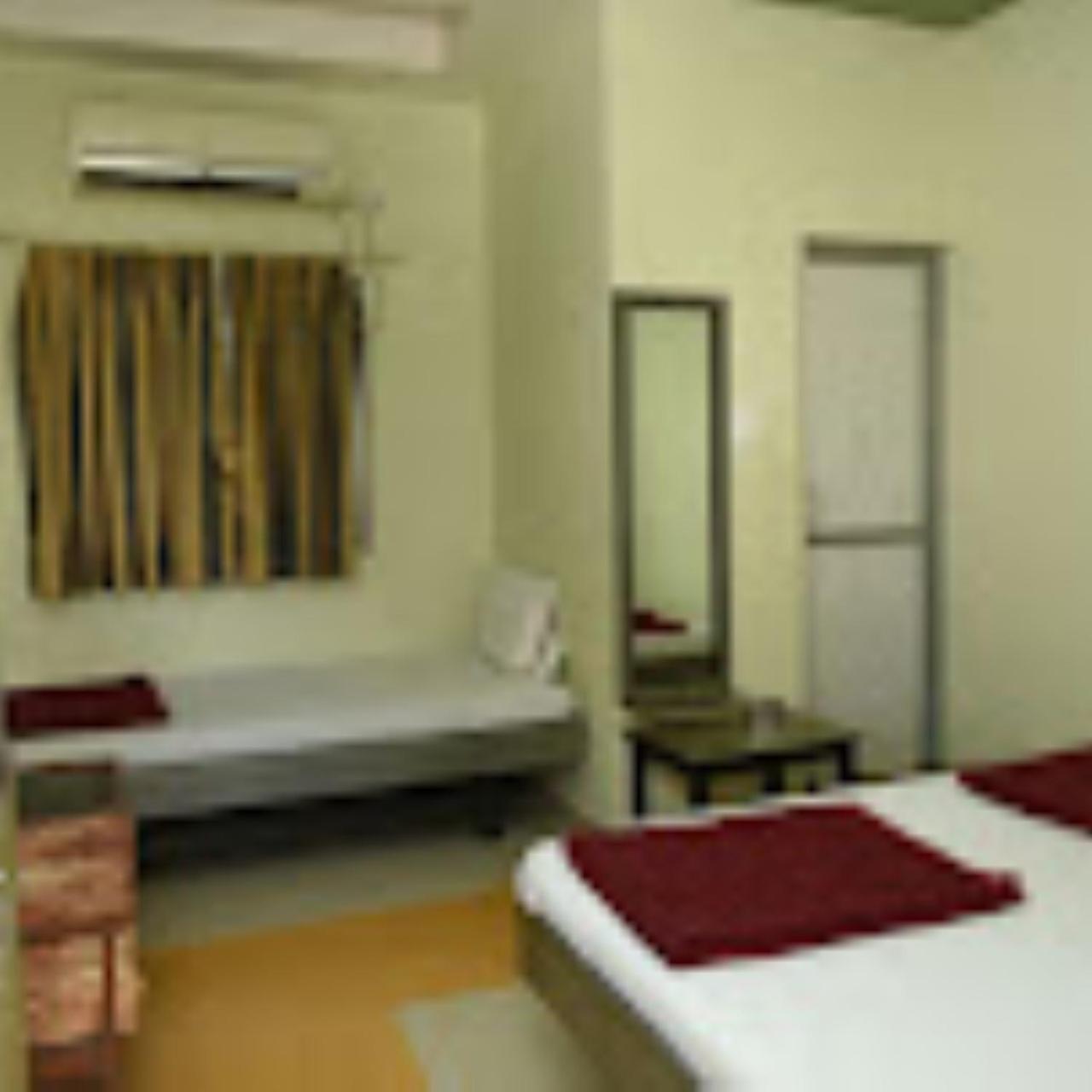 Hotel Anjali Palace Bhuj Exterior foto